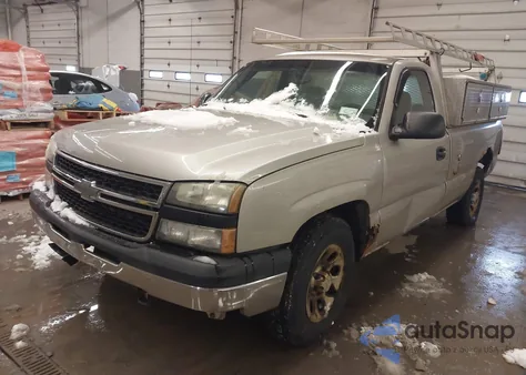 2006 Chevrolet Silverado 1500 Work Truck z USA, uszkodzony, nr VIN 3GCEC14X66G265276